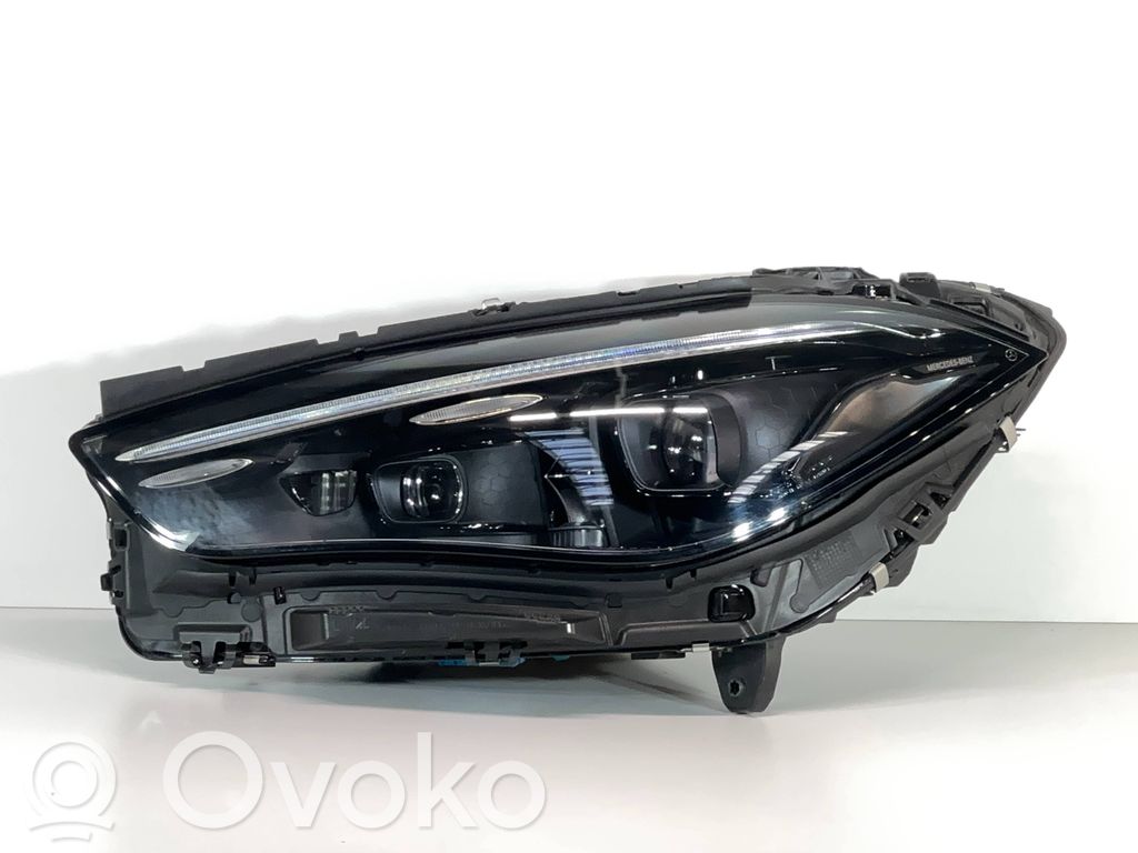 Mercedes-Benz  CLE C236 Far 