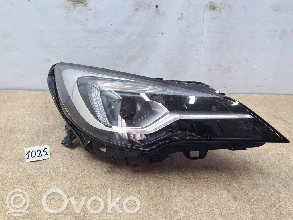 Opel Astra K Headlight/headlamp 