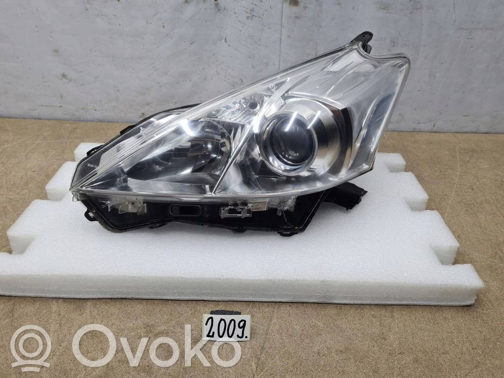 Toyota Prius+ (ZVW40) Faro/fanale 