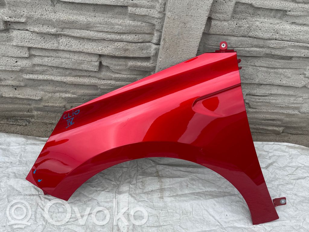 Renault Clio V Błotnik przedni 