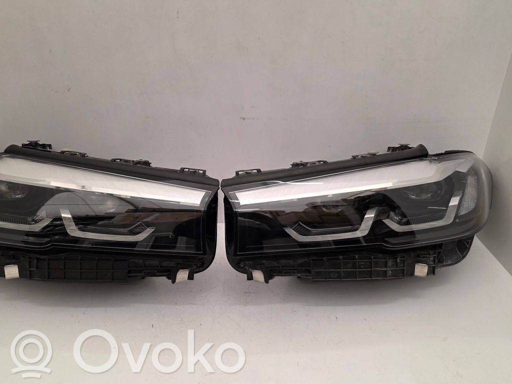 BMW 5 G30 G31 G38 Lampa przednia 