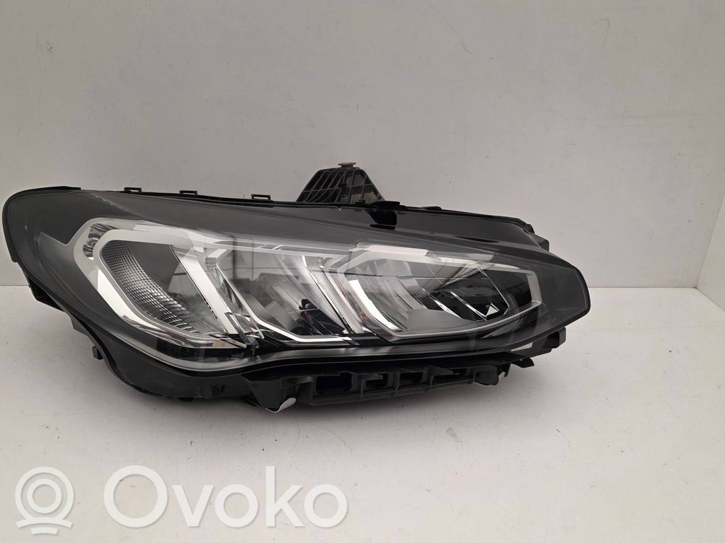 BMW 2 Active Tourer U06 Headlight/headlamp 