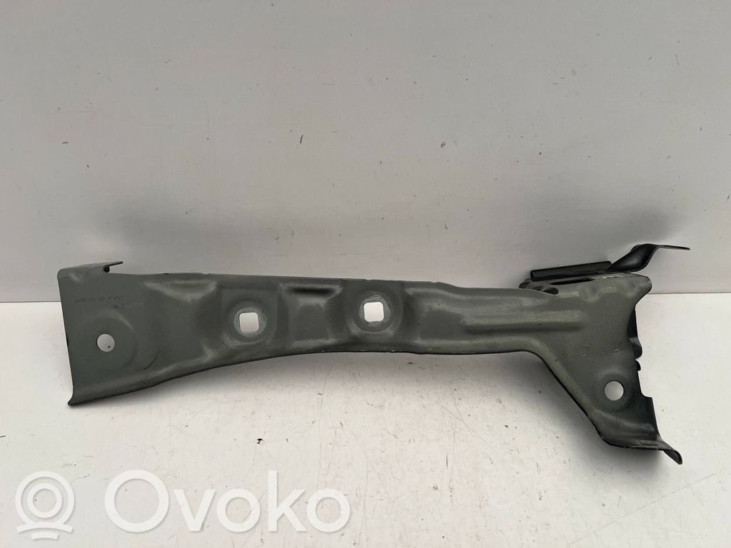 BMW 1 F40 Uchwyt / Mocowanie błotnika przedniego 