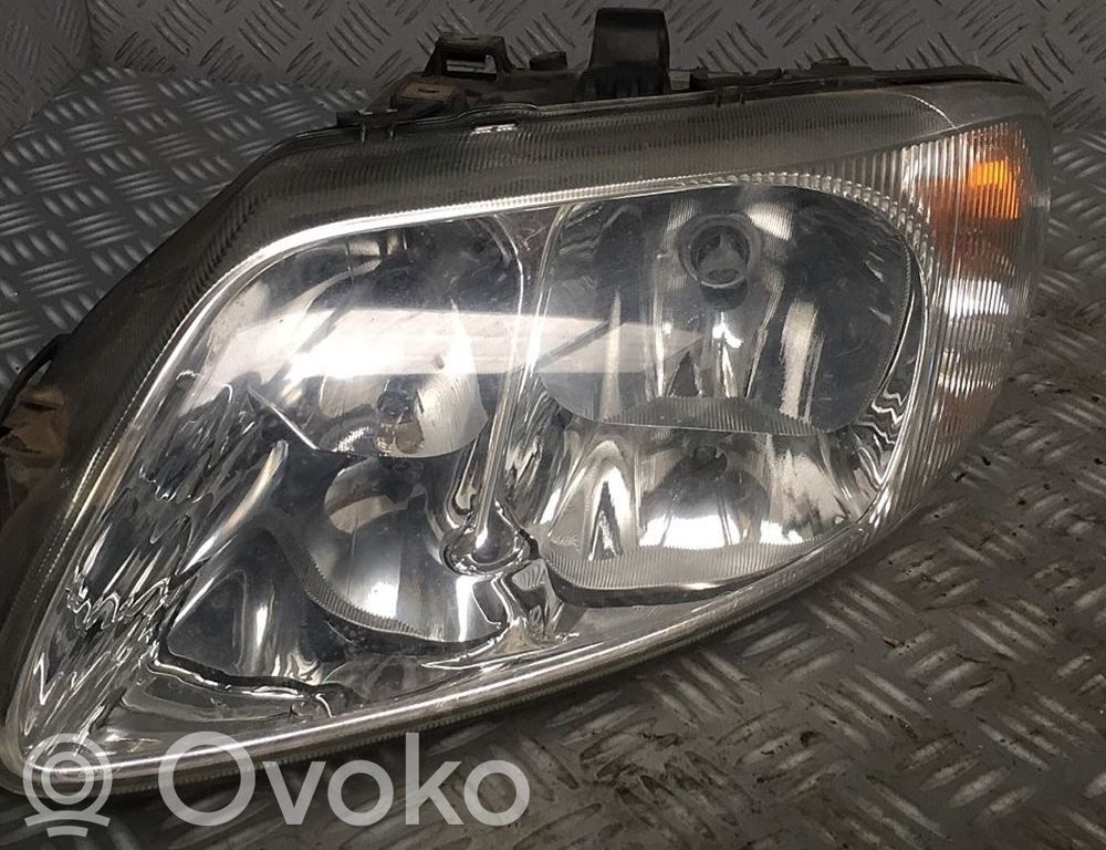Chrysler Voyager Scheinwerfer 