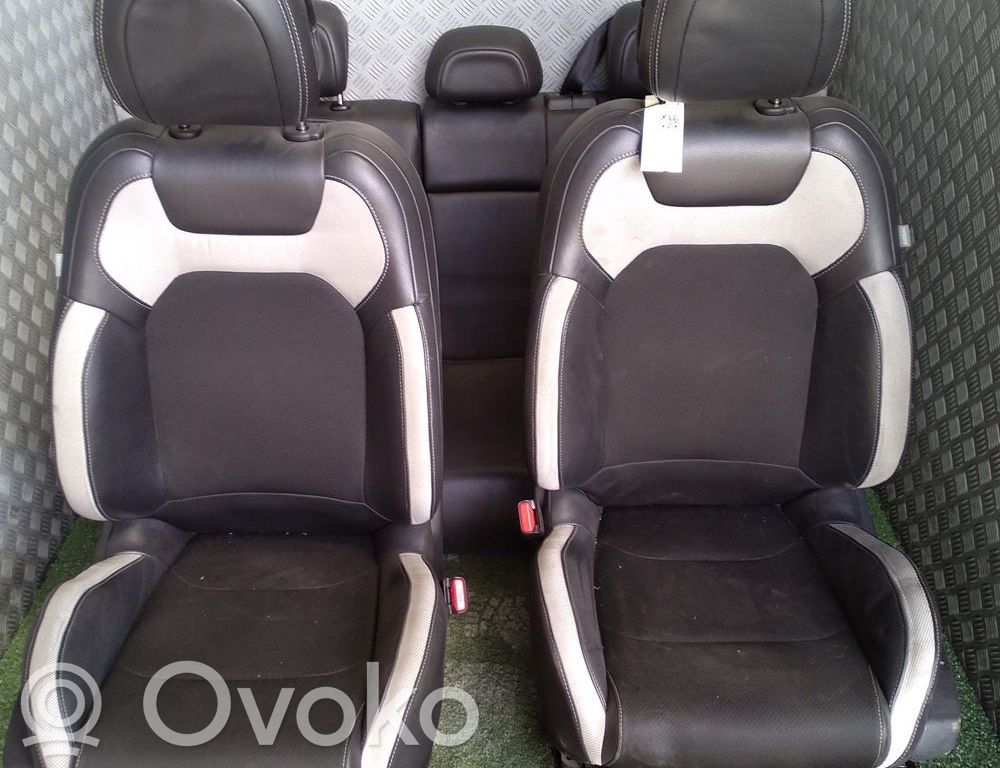 Citroen DS4 Juego interior 