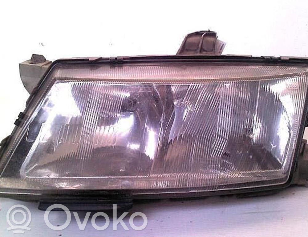 Headlight/headlamp   5284450