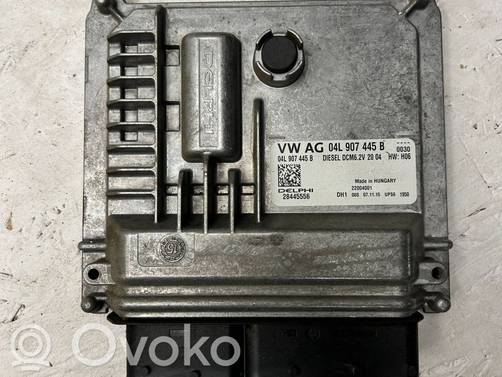 Volkswagen Golf VII Engine control unit/module 