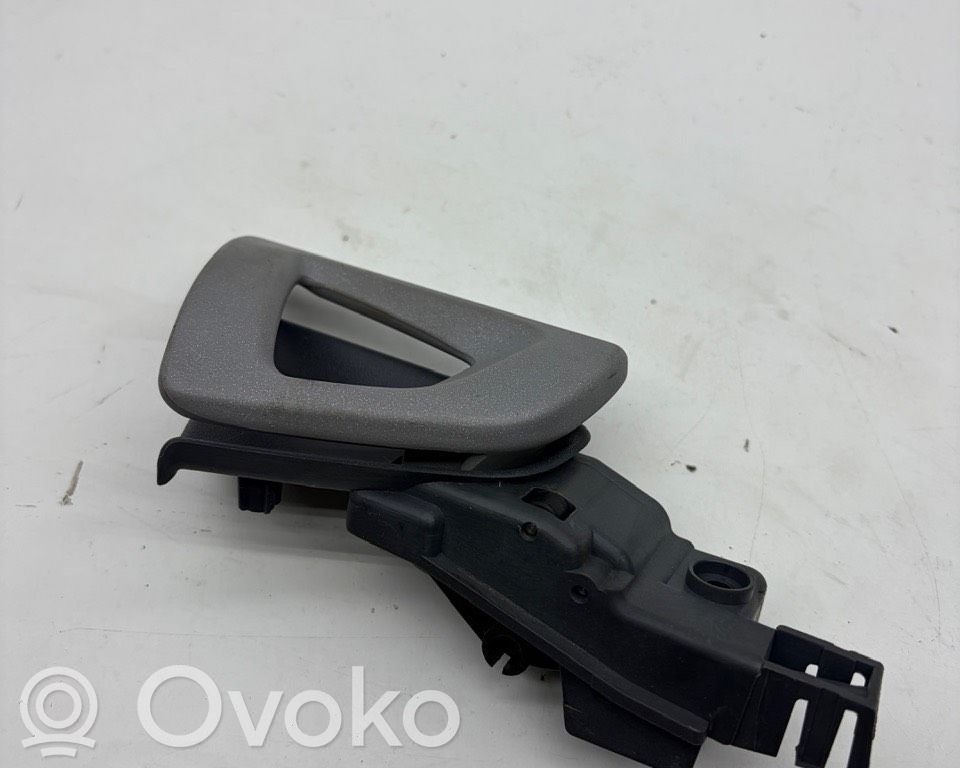 Manecilla interna puerta delantera   900108,15574,A45476000680