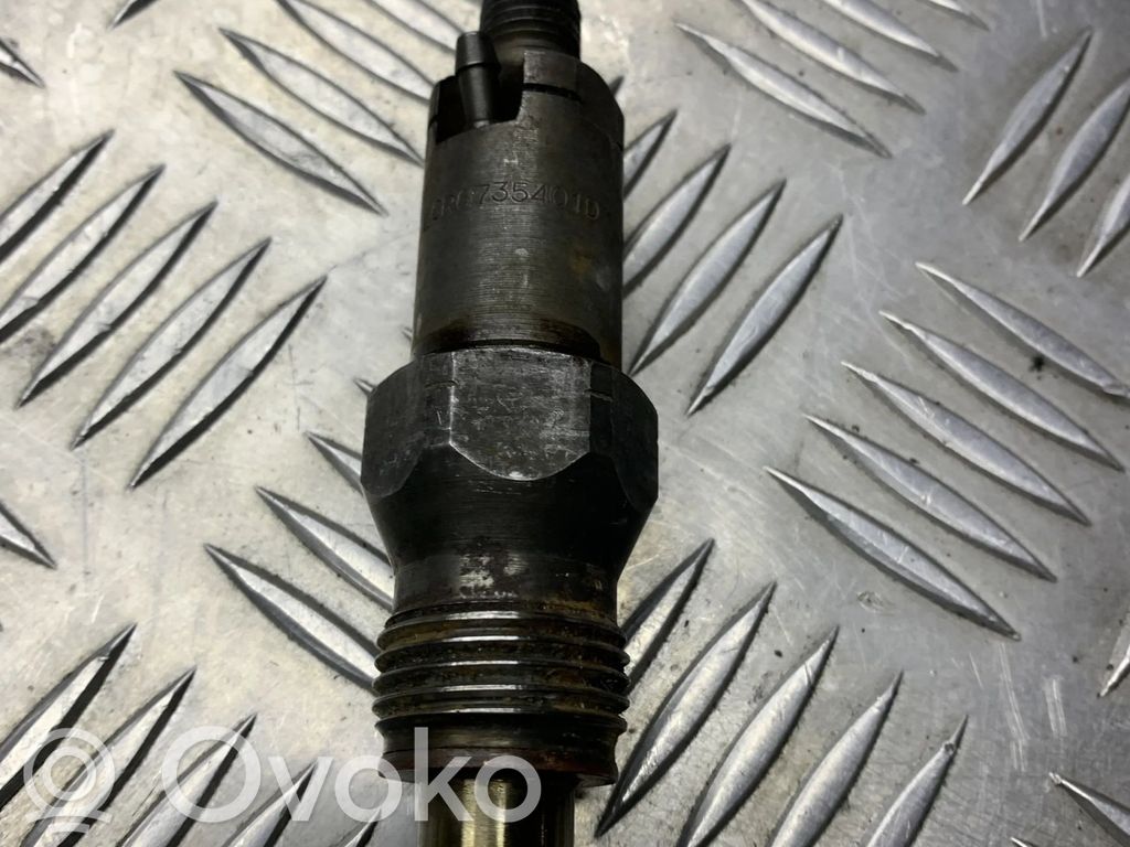 Inyector de combustible   6735401D
