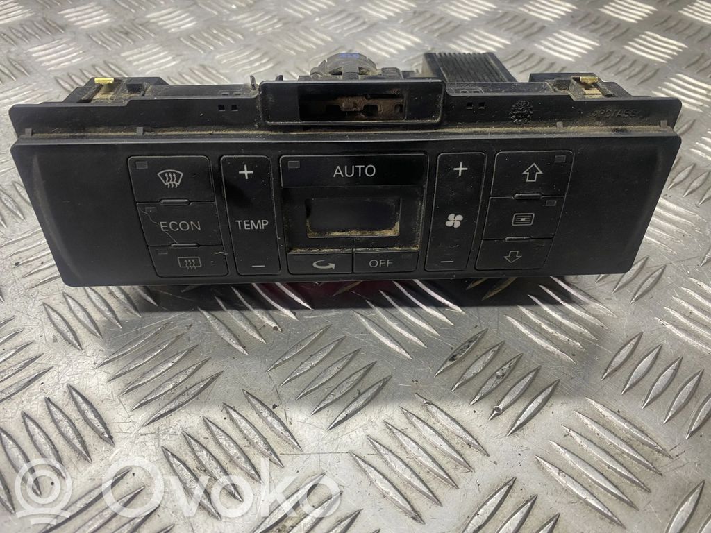 Audi A4 S4 B6 8E 8H Climate control unit 
