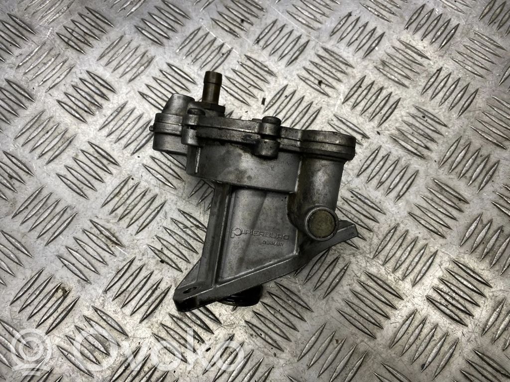 Volvo V70 Vacuum pump 