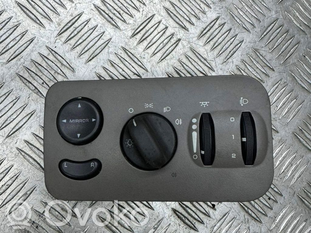Chrysler Voyager Light switch 