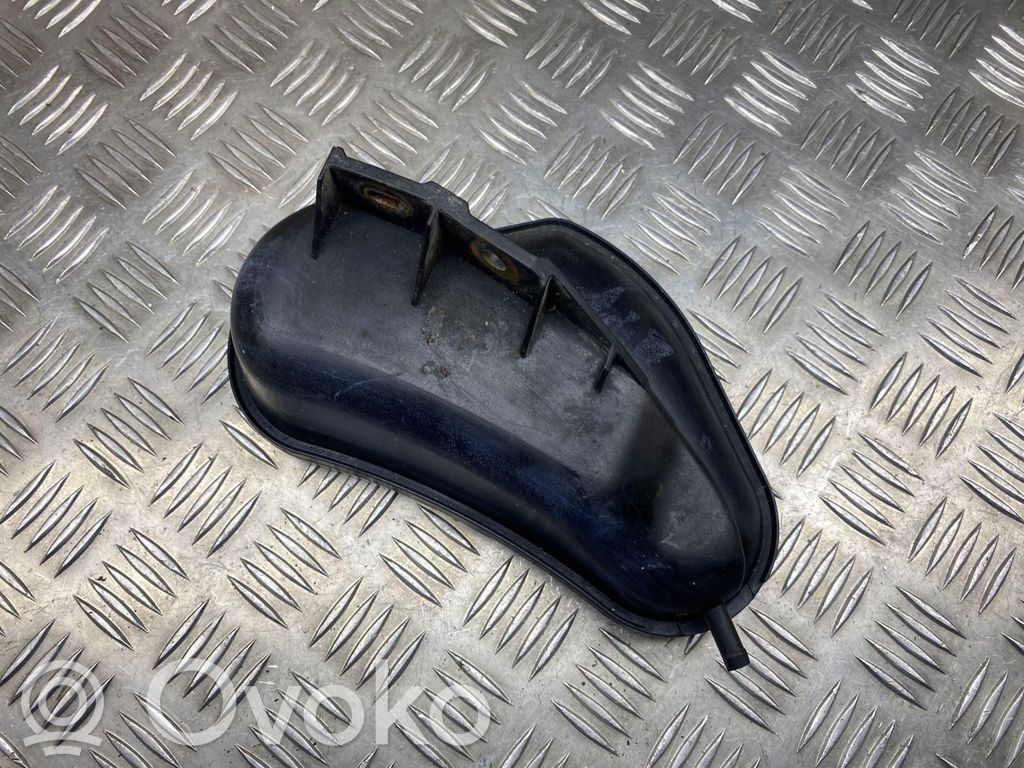 Tyhjiösäiliö   8D0131541B