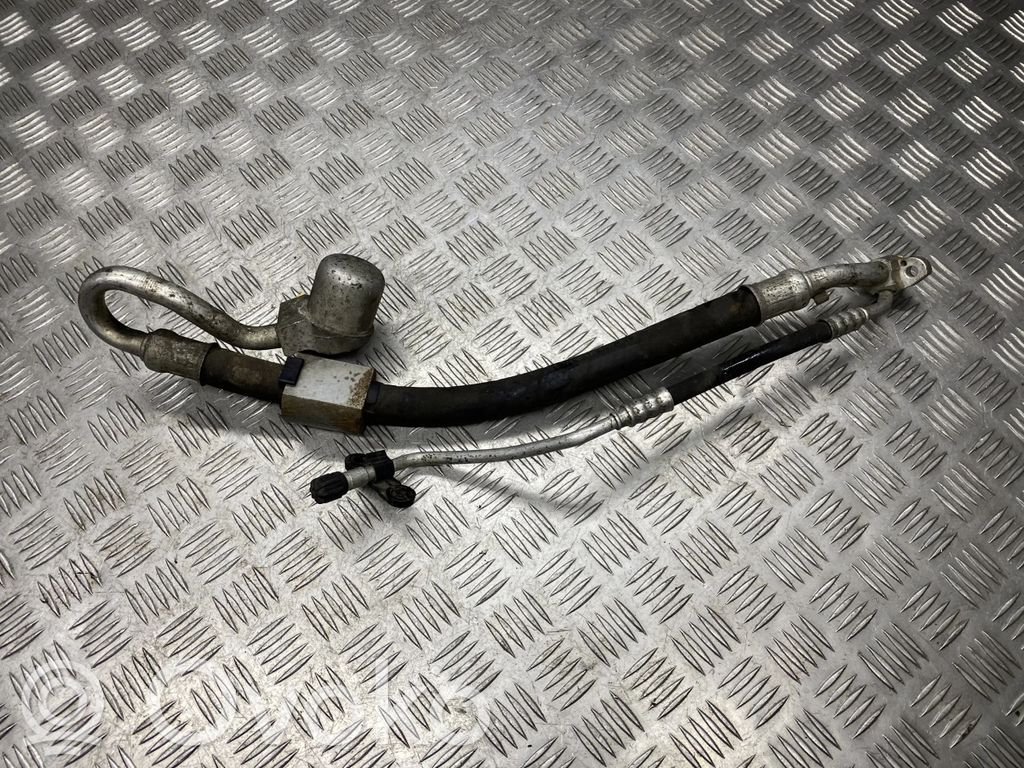 BMW 3 E90 E91 Air conditioning (A/C) pipe/hose 