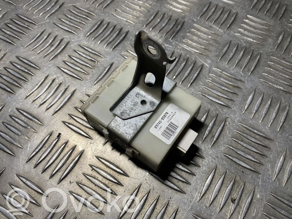 Toyota Avensis T250 Door control unit/module 