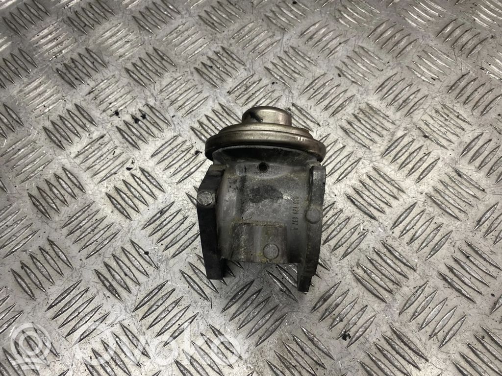Volkswagen Touran I Válvula EGR 