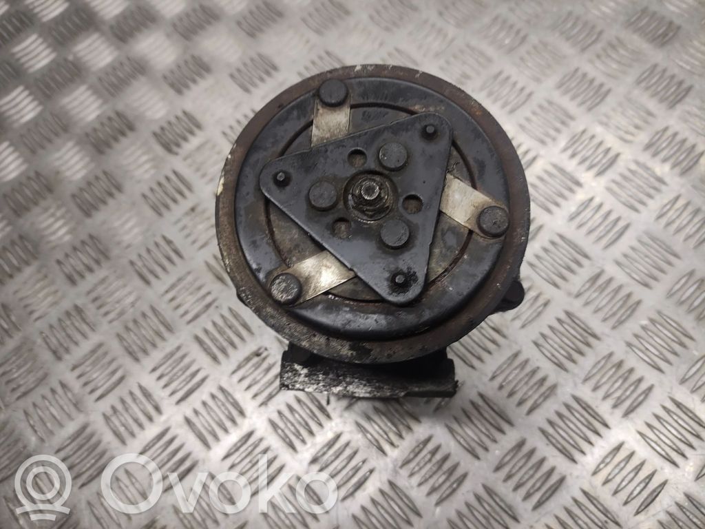 Ford Focus C-MAX Air conditioning (A/C) compressor (pump) 
