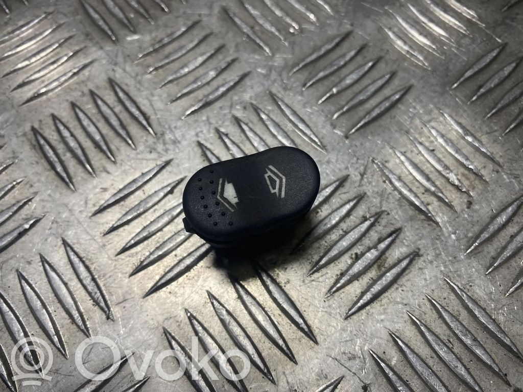 Ford Focus Electric window control switch 