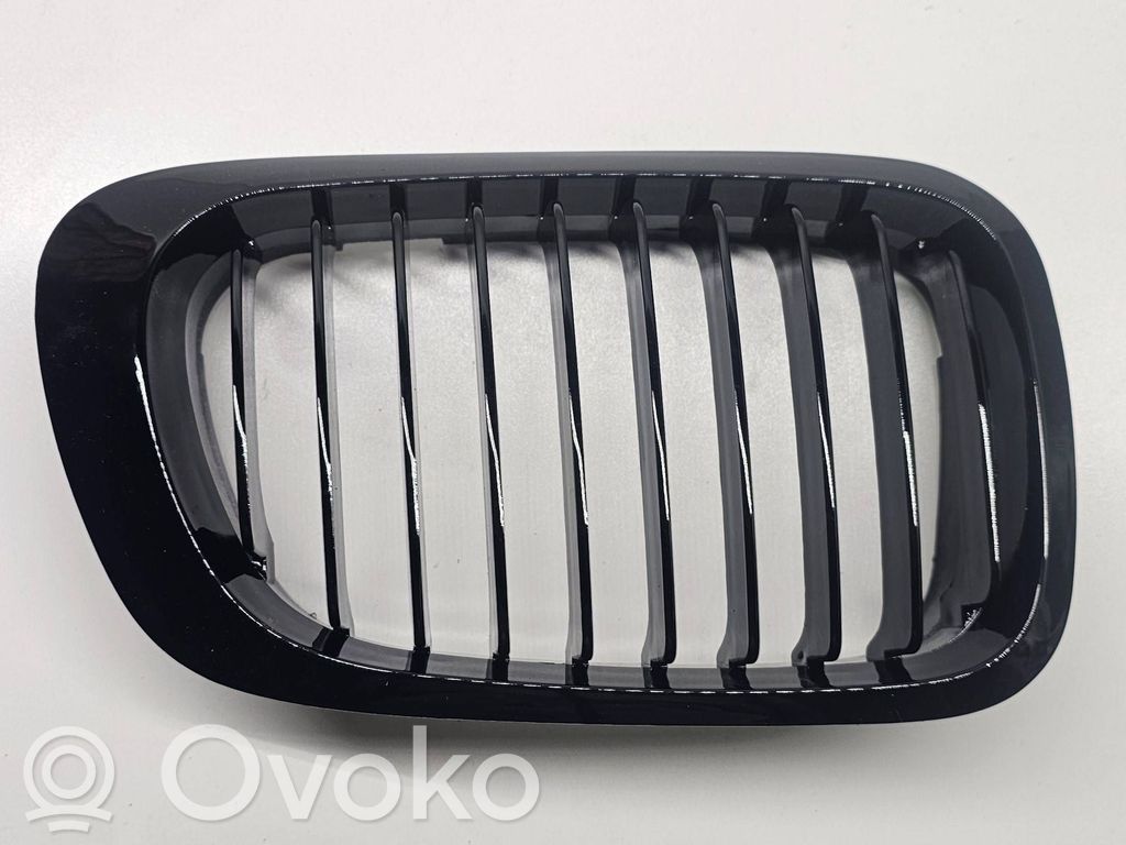 BMW 3 E46 Front grill 