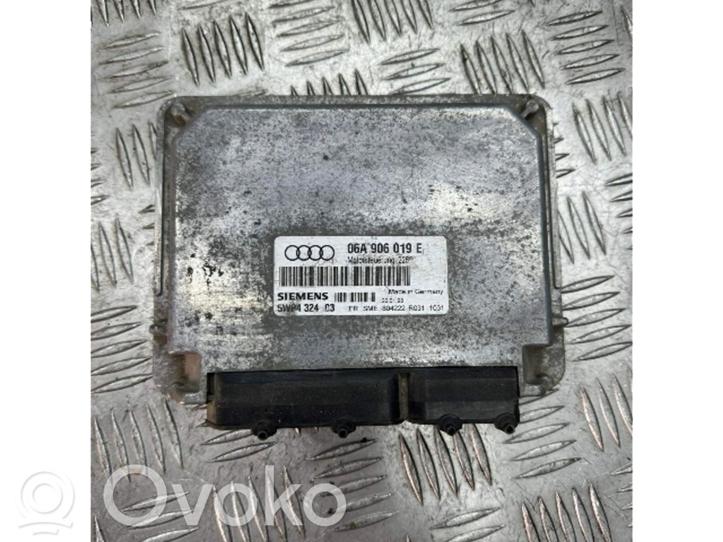 Engine control unit/module   06A906019E,5WP432403