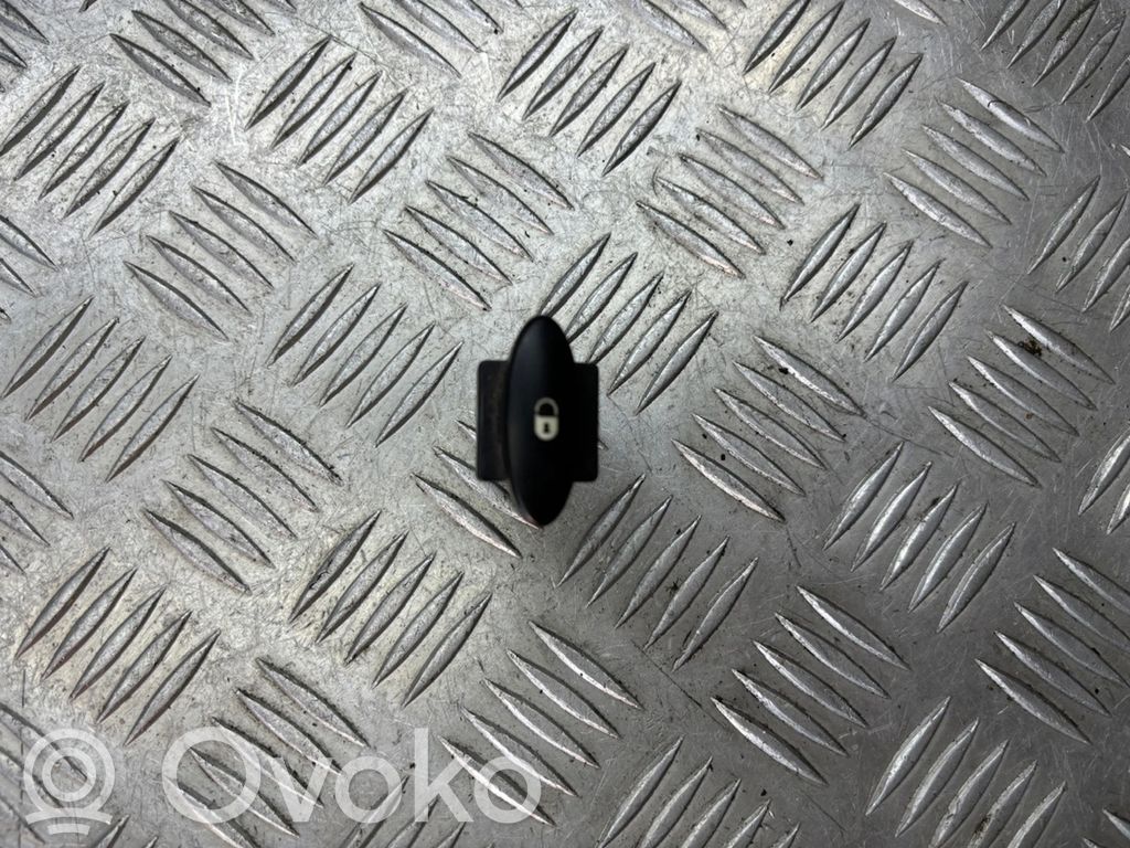 Central locking switch button   96326949
