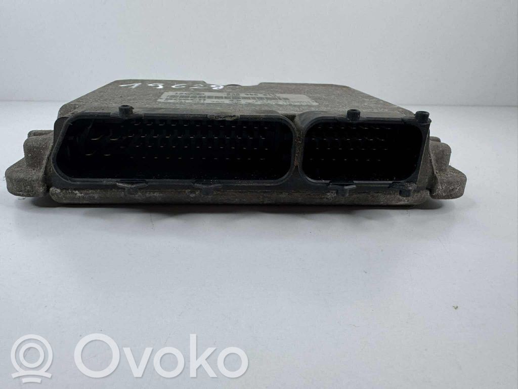 Volkswagen Golf IV Engine control unit/module 