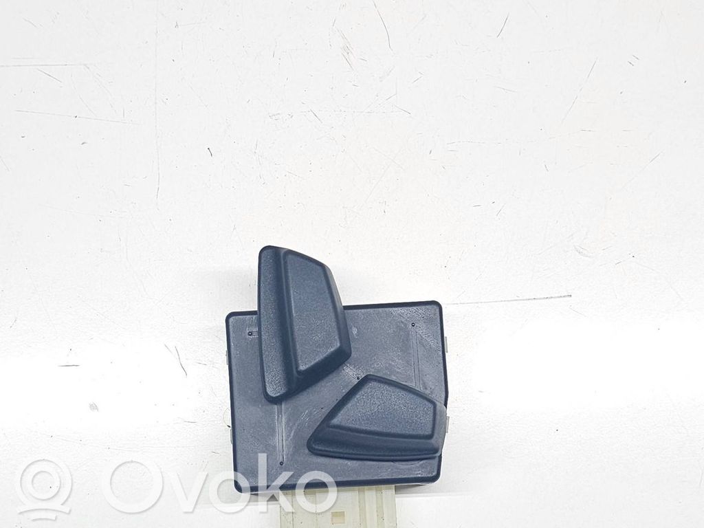 BMW 5 E60 E61 Seat control module 