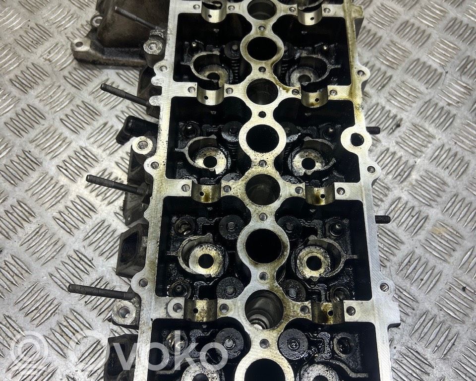 BMW 3 E90 E91 Engine head 
