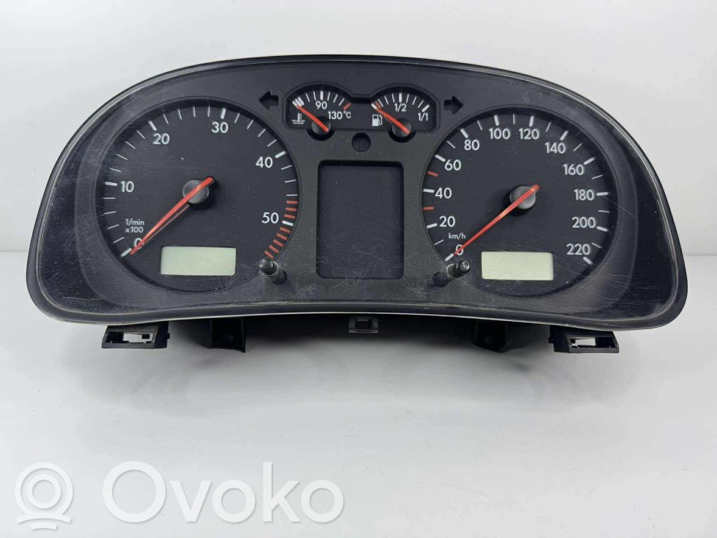 Volkswagen Golf V Spidometrs (instrumentu panelī) 