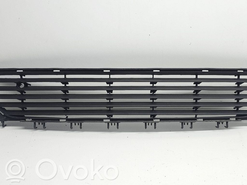 Opel Corsa C Front bumper lower grill 