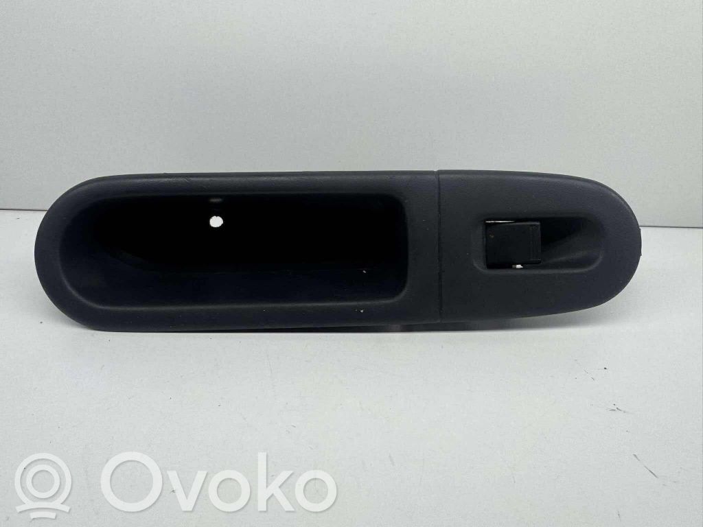 Honda HR-V Electric window control switch 