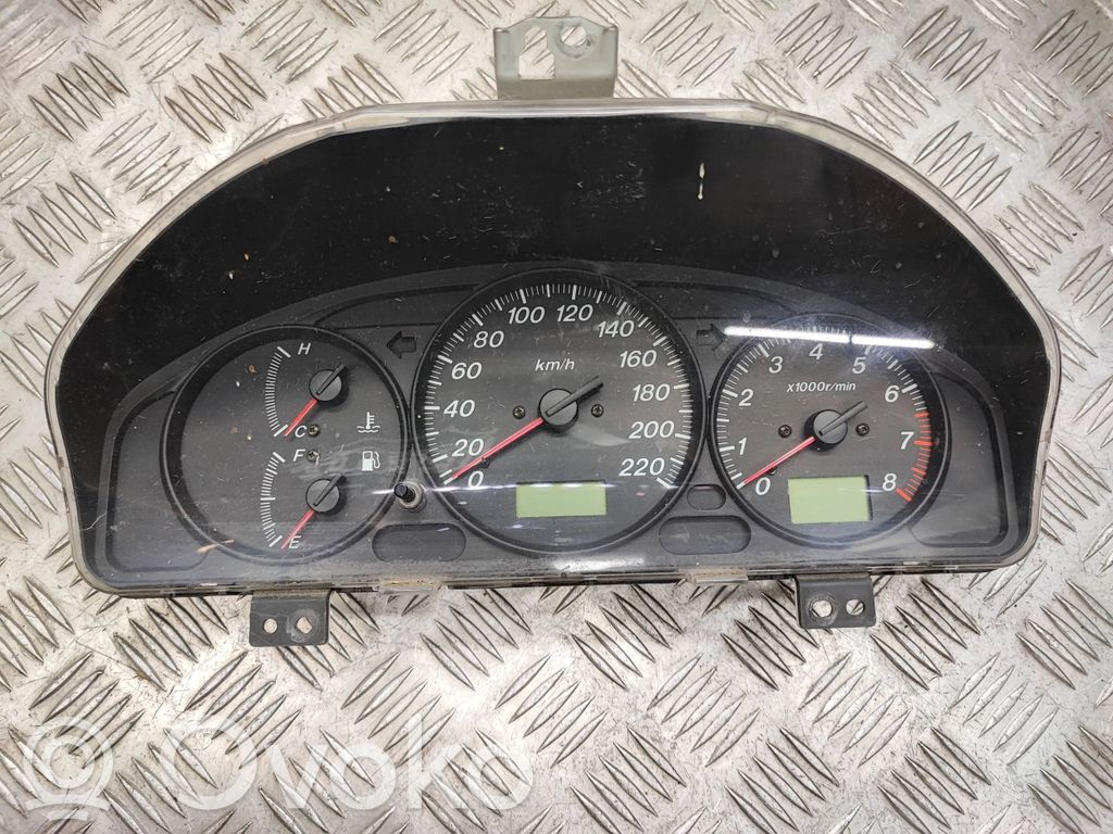 Mazda Premacy Speedometer (instrument cluster) 