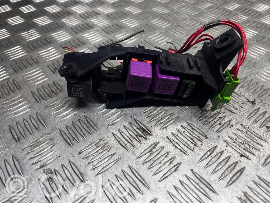 Audi A8 S8 D3 4E Module de fusibles 