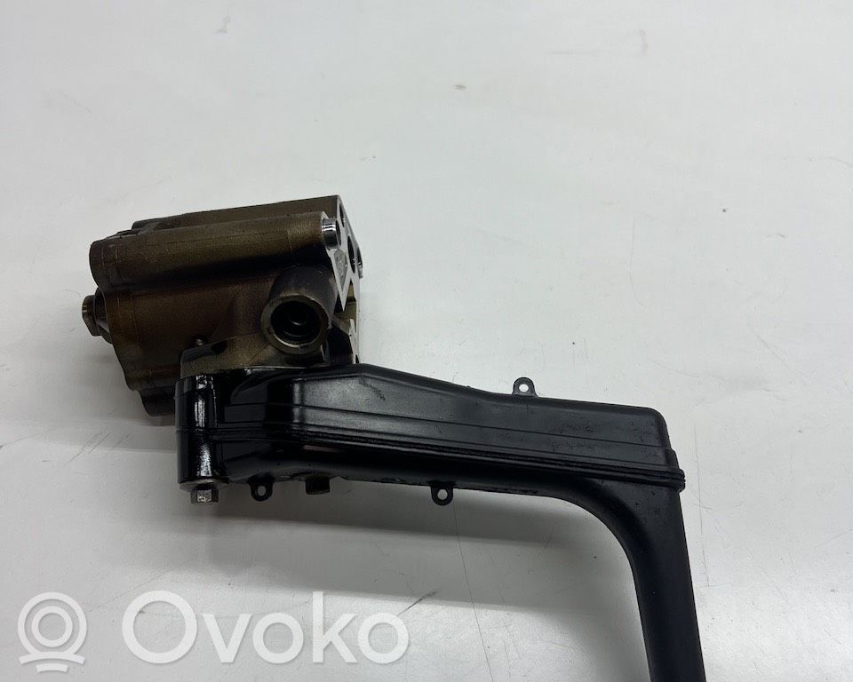 Volvo V50 Oil pump 