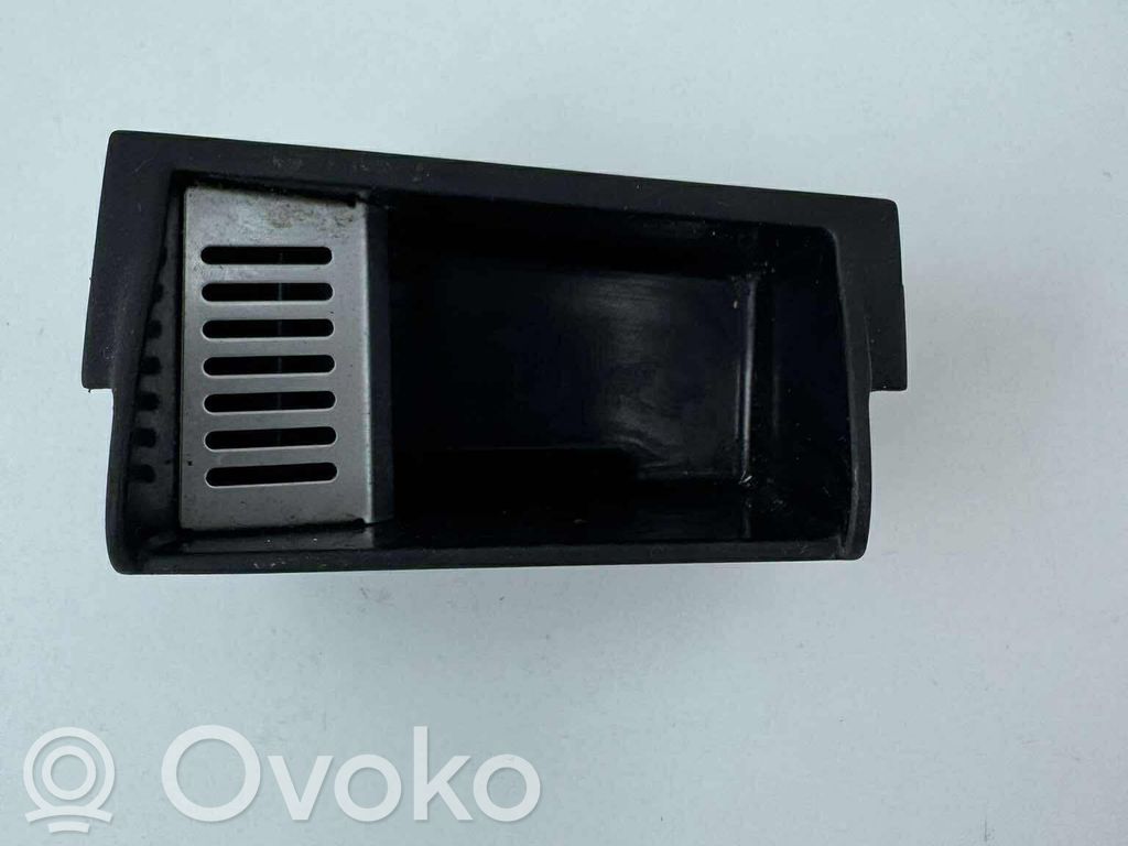BMW 7 E65 E66 Aschenbecher Tür hinten 