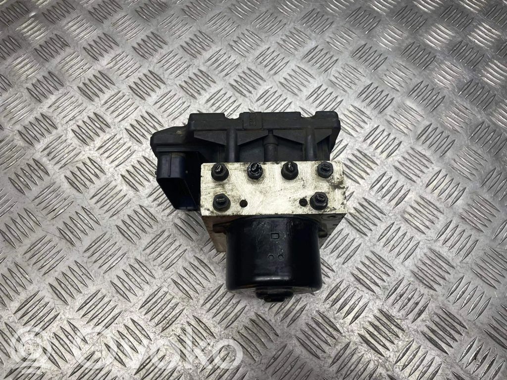 Volkswagen Golf IV ABS bloks 