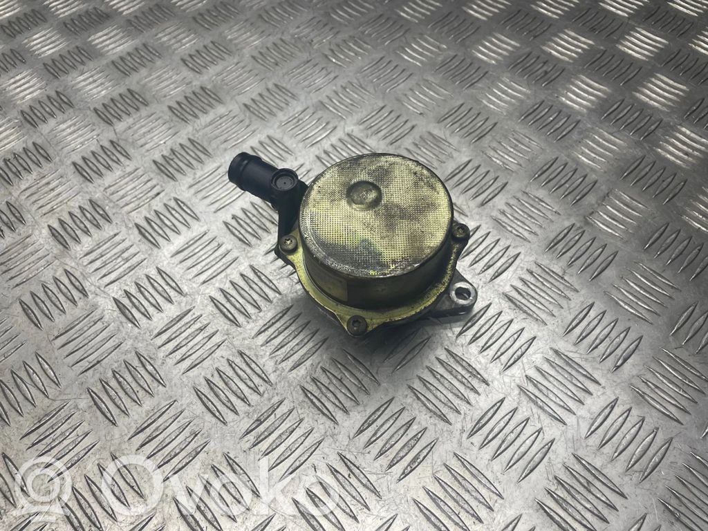 Volvo S40, V40 Pompă vacuum 