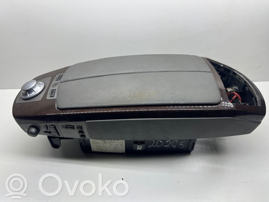 Accoudoir   7011600
