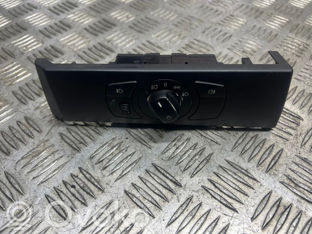 Light switch   6925287,0003115585900,33290401