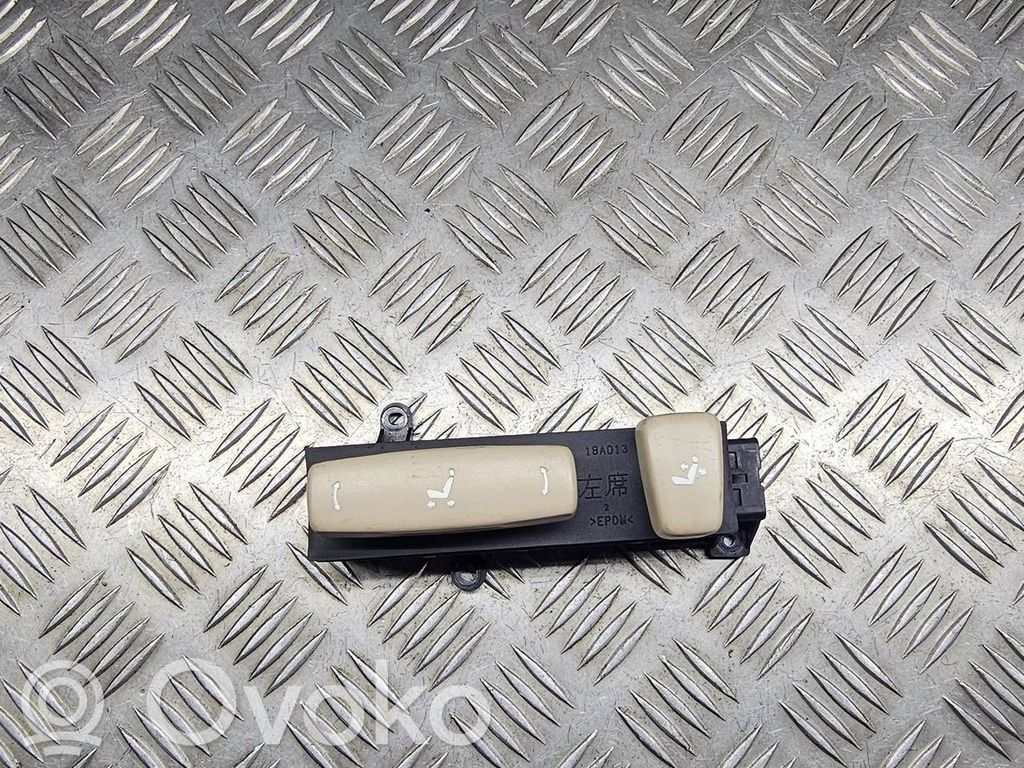 Lexus RX 300 Seat control switch 