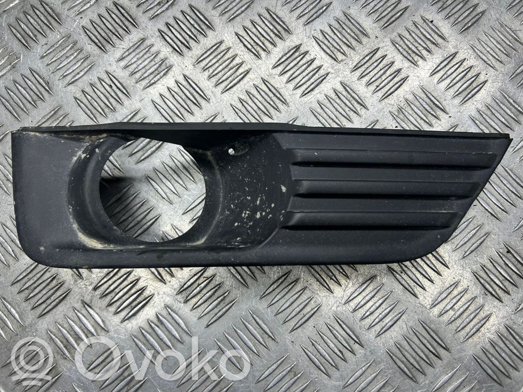 Ford Focus Front fog light trim/grill 