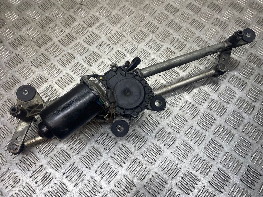 Opel Vectra C Front wiper linkage and motor 
