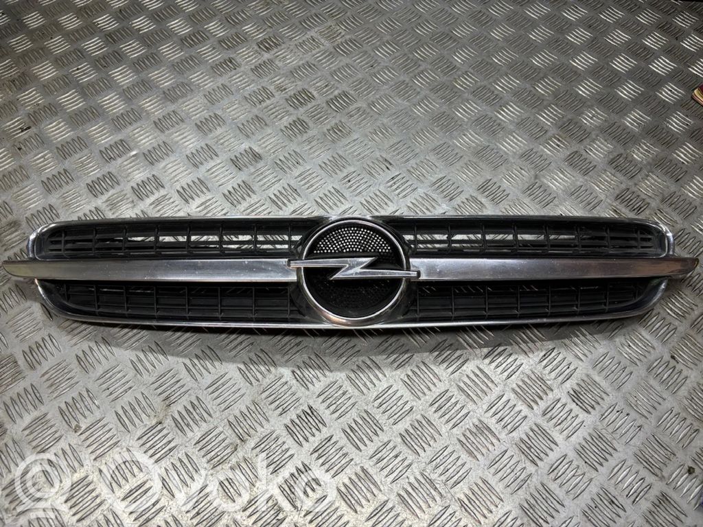 Opel Signum Etusäleikkö 