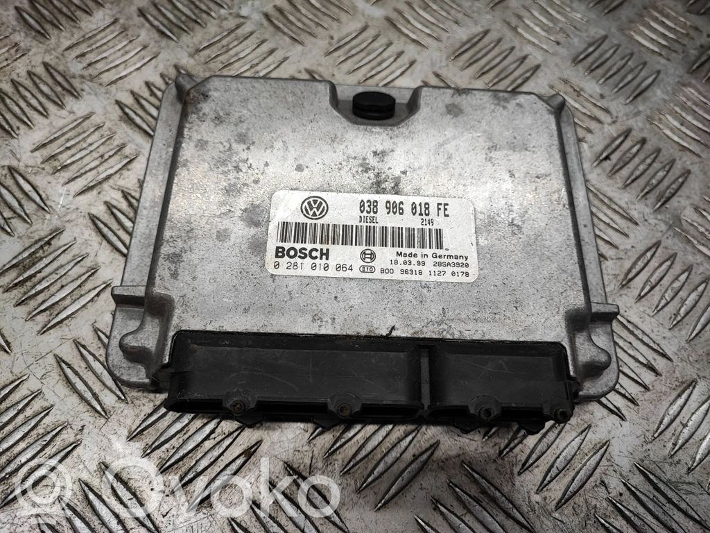 Volkswagen PASSAT B5 Engine control unit/module 