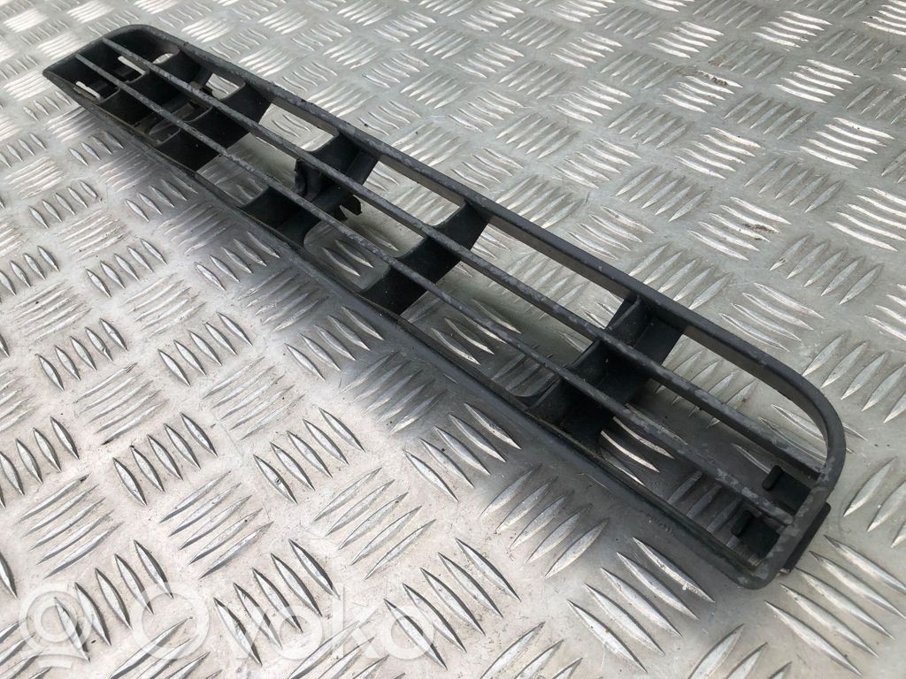 Audi A6 S6 C5 4B Front bumper lower grill 