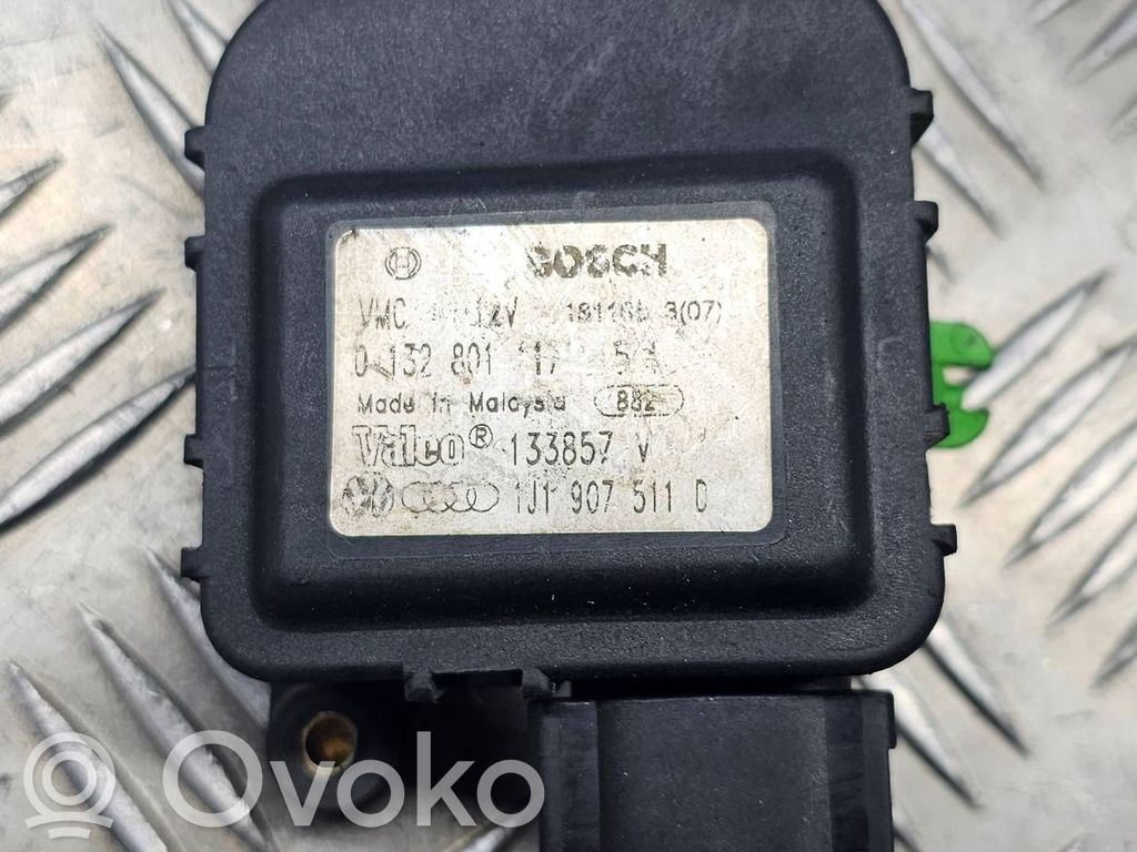 Volkswagen PASSAT B6 Motor/actuator clapetă aer 
