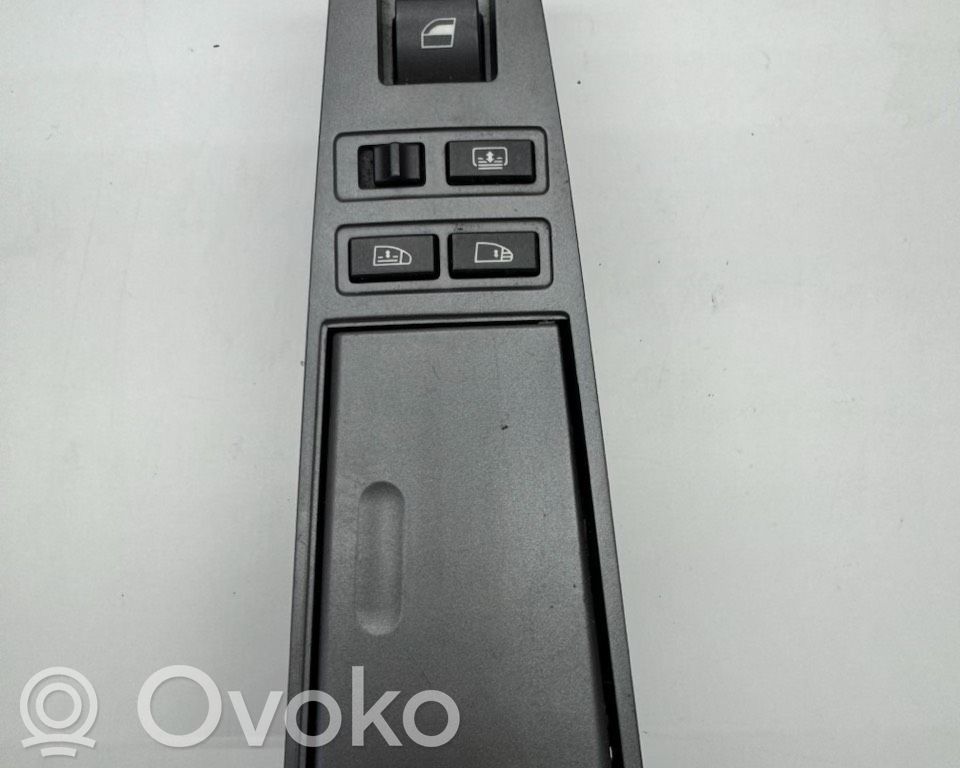 Electric window control switch   6917108,E0200095,0252KAI00