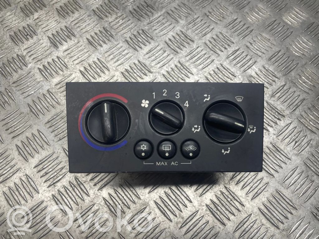 Opel Meriva A Climate control unit 