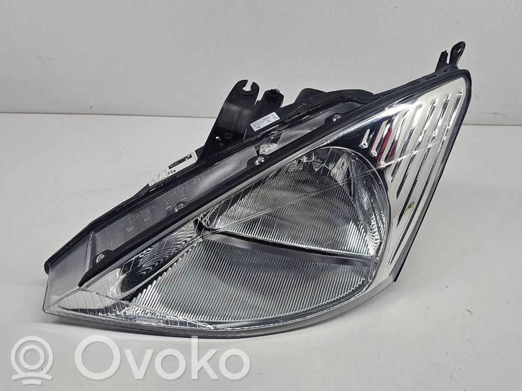Ford Focus Faro/fanale 