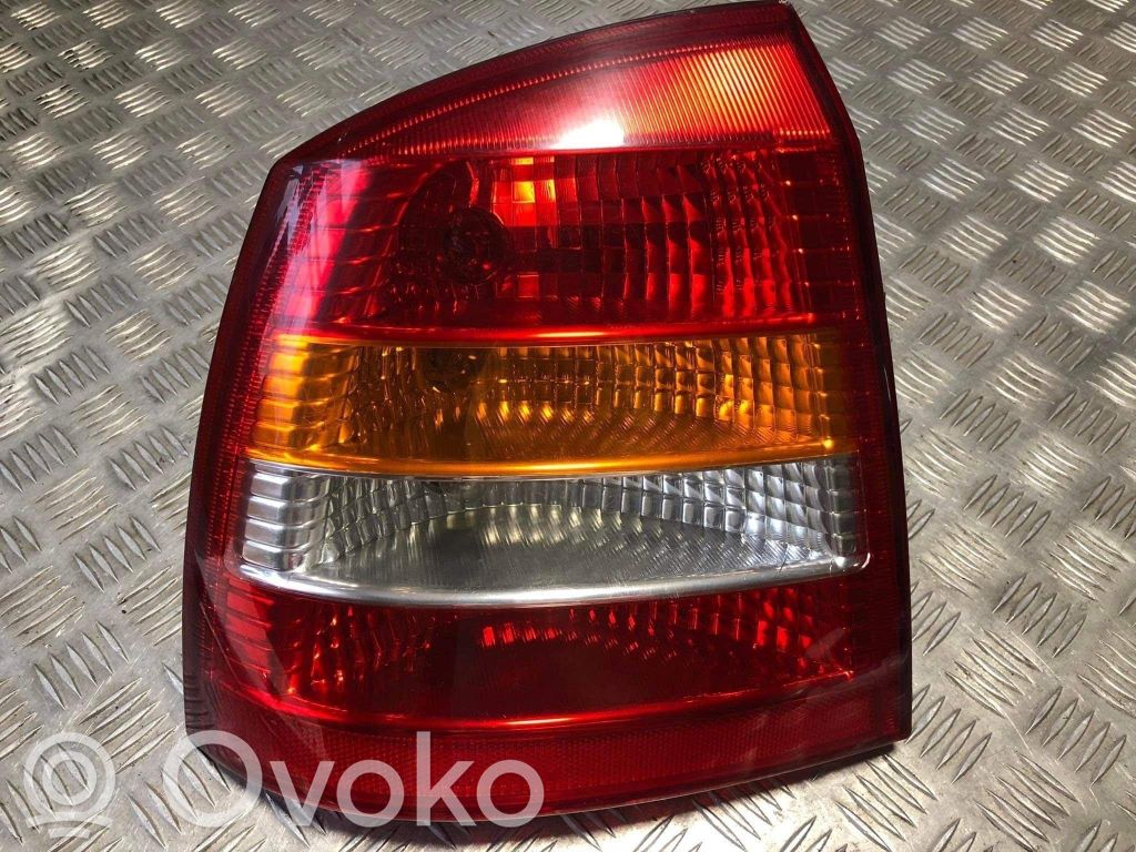 Opel Astra G Luz trasera/de freno 